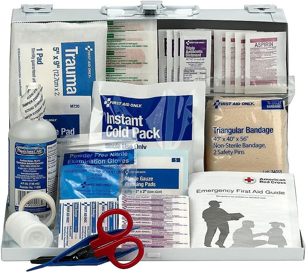 104 piece First Aid Kit | Safety gear | Go-tow.com